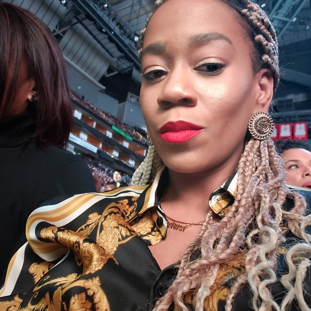 Meet your Posher, Shekina